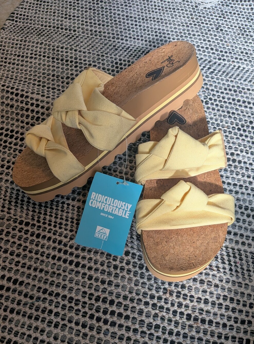 NWT Reef Knotty Vista Hi Platform Sandals - Yellow - Women’s Size 10